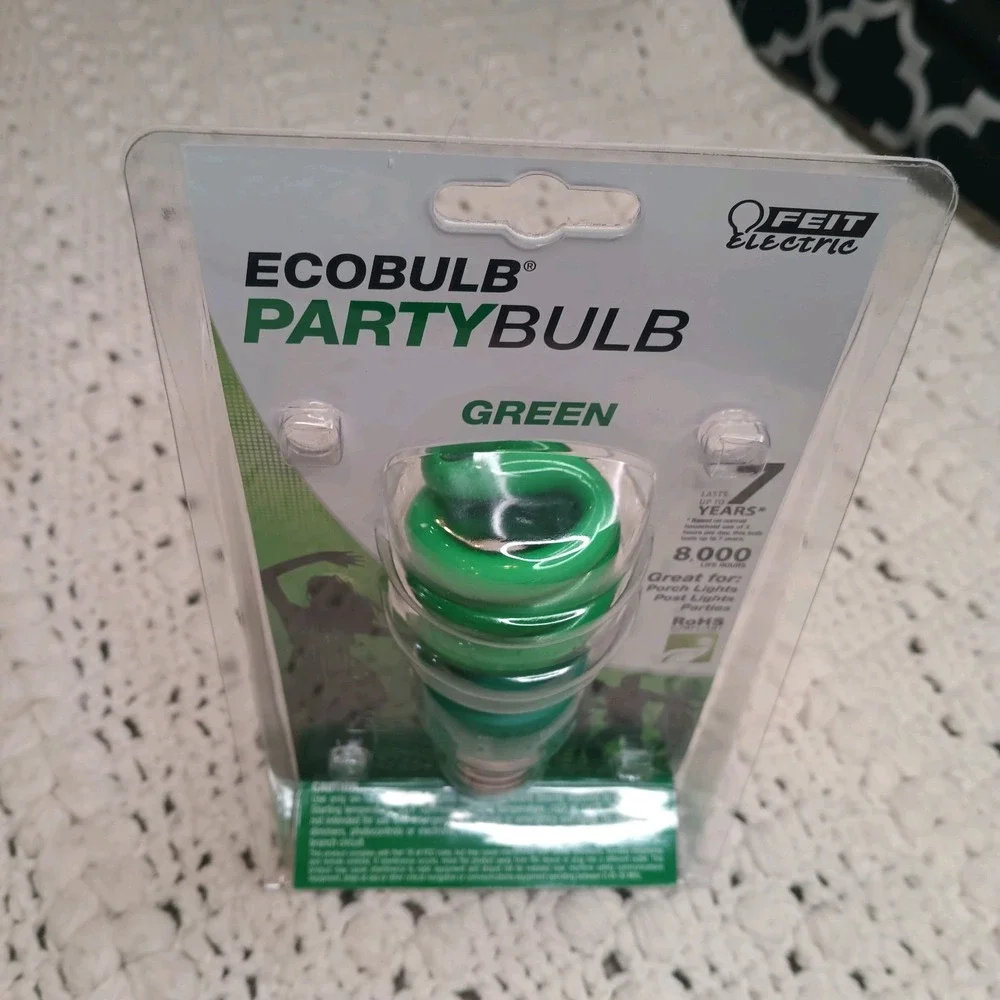Electric Ecobulb Green Party Bulb Energy 60w‎ 13 Watts 8000 Hr St Patrick's Xmas